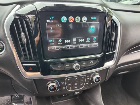 Used 2019 Chevrolet Traverse LT image 21