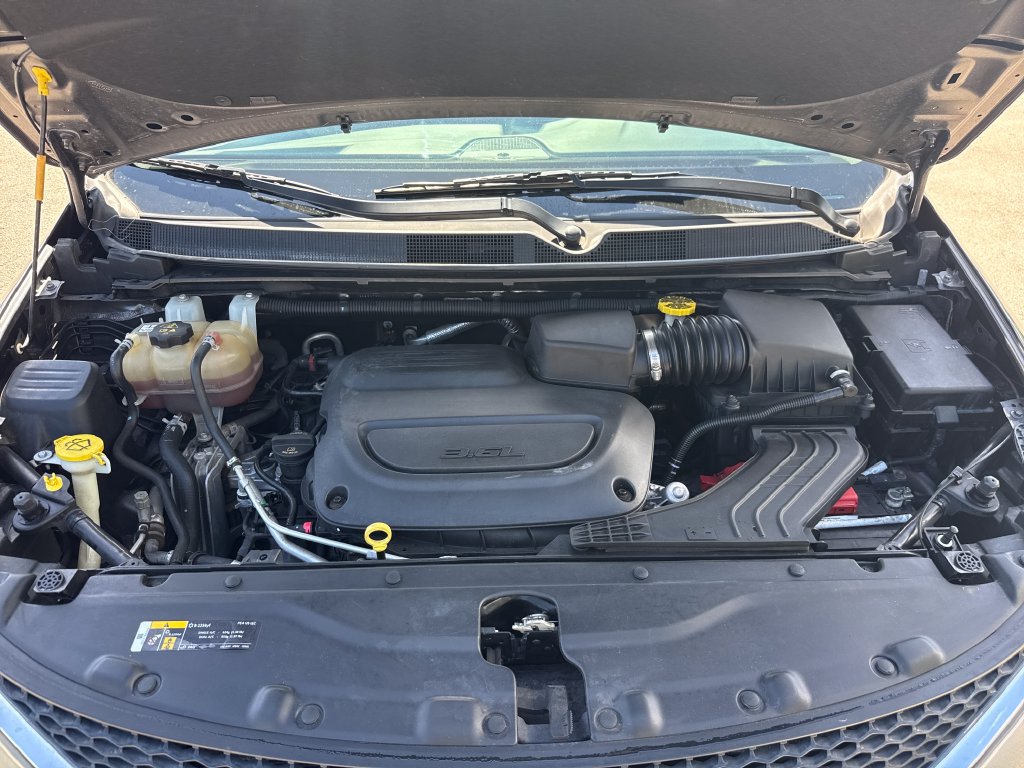 Used 2021 Chrysler Voyager Lxi FWD image 25