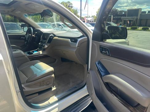 Used 2015 GMC Yukon SLT w/ Open Road Package AWD/4WD image 16