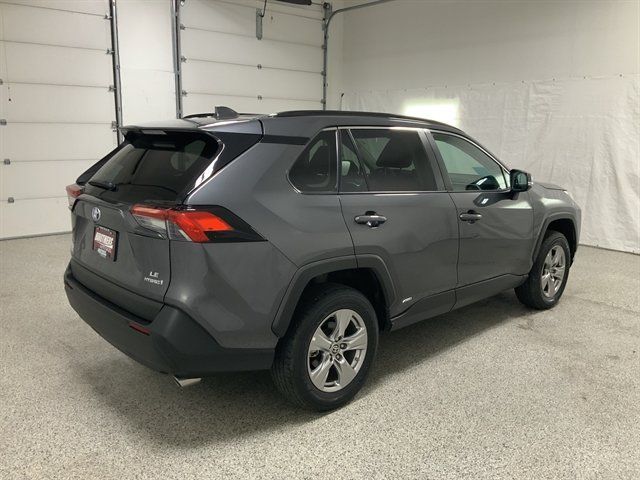 Used 2023 Toyota RAV4 LE AWD/4WD image 5