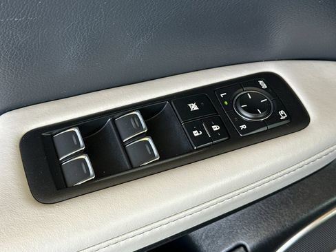 Used 2019 Lexus RX 450h AWD w/ Navigation Package image 12