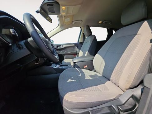 Used 2021 Ford Escape SE FWD image 9