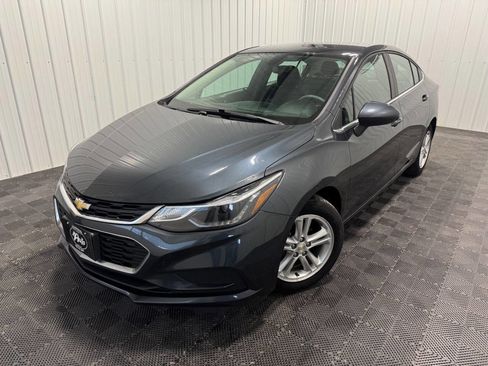 Used 2017 Chevrolet Cruze LT w/ Convenience Package image 37