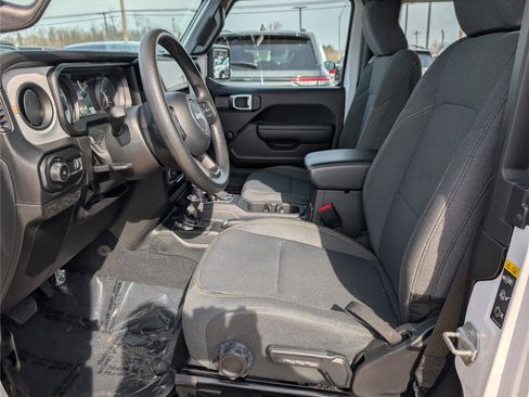 Used 2024 Jeep Wrangler Sport image 15