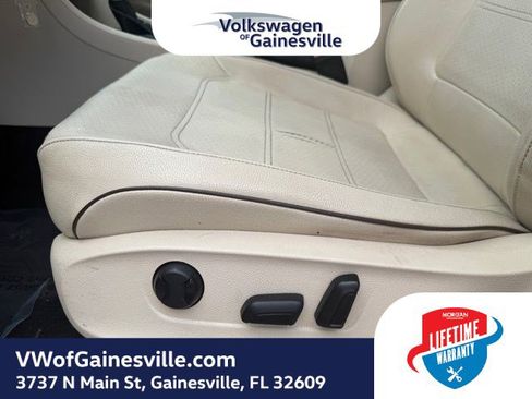 Used 2017 Volkswagen Passat 1.8T R-Line image 16