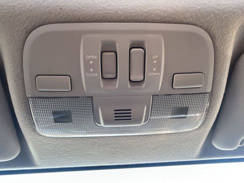 Used 2015 Subaru Crosstrek 2.0i Limited image 29