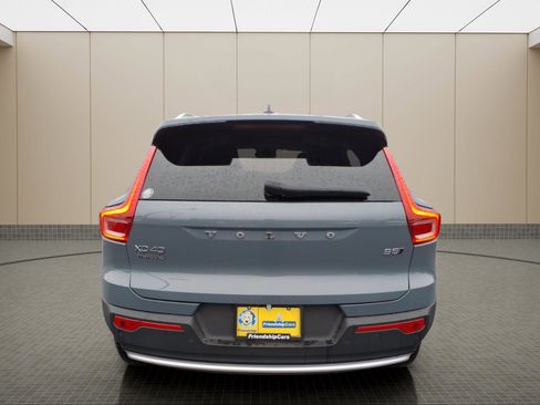 Used 2023 Volvo XC40 B5 Plus w/ Protection Package Premier image 8