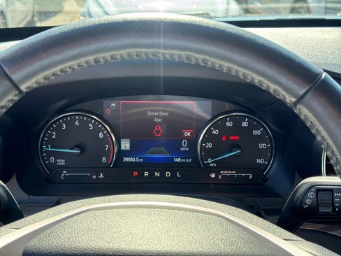 Used 2022 Ford Explorer Limited w/ Equipment Group 301A image 27