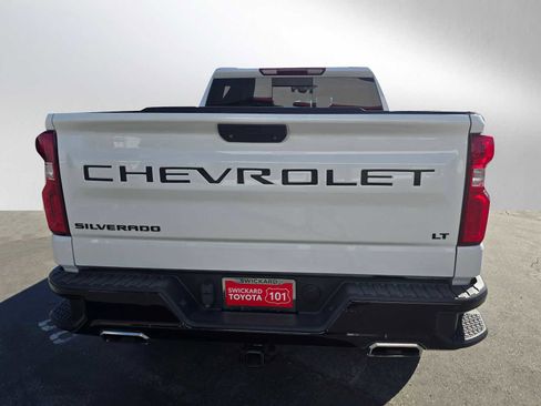 Used 2022 Chevrolet Silverado 1500 LT Trail Boss w/ Convenience Package II image 4