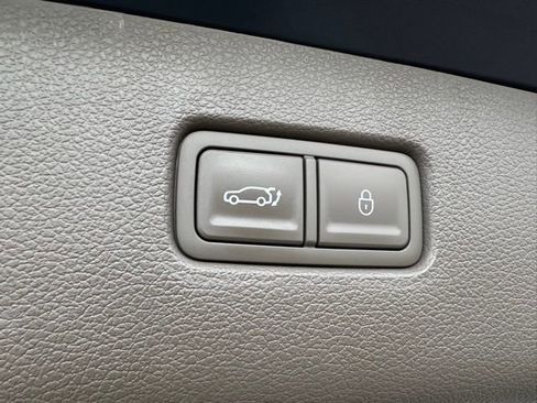 Used 2023 Genesis GV80 2.5T w/ Prestige Package image 14