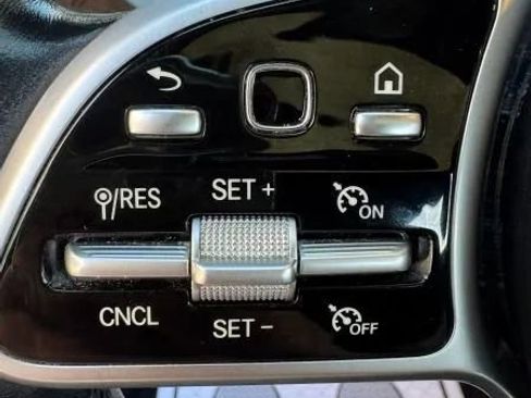 Used 2019 Mercedes-Benz E 300 w/ Convenience Package image 30