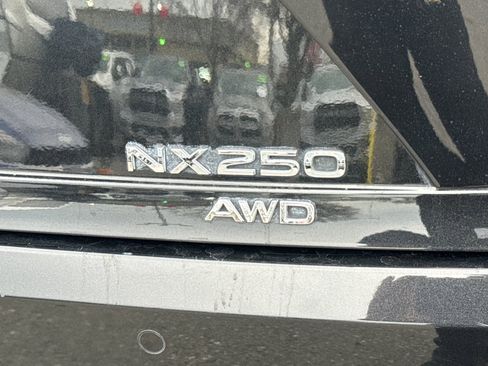 Used 2025 Lexus NX 250 250 Premium image 27