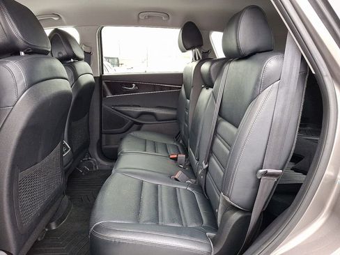 Used 2016 Kia Sorento EX image 10