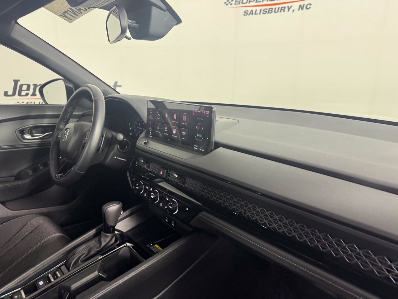 Used 2025 Honda Accord Sport image 35