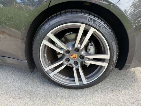 Used 2015 Porsche Panamera 4S image 12