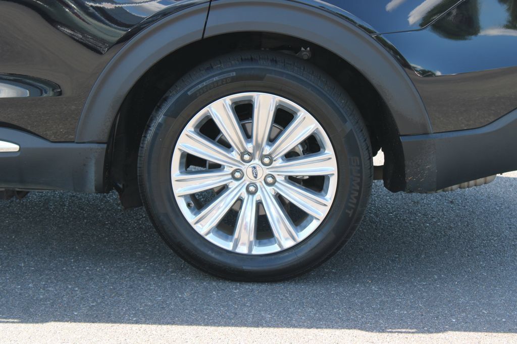 Used 2022 Ford Explorer Limited w/ Equipment Group 301A RWD image 21