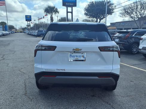 Used 2025 Chevrolet Equinox LT image 22