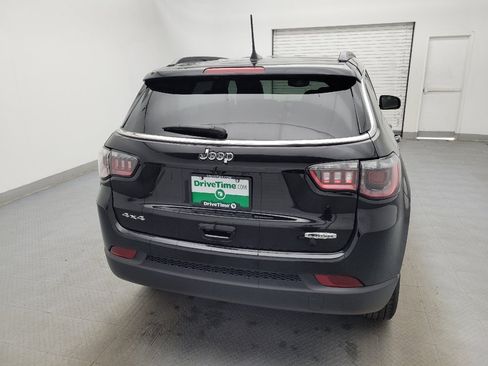 Used 2024 Jeep Compass Latitude AWD/4WD image 7
