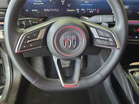 Used 2025 Buick Envision Sport Touring image 23