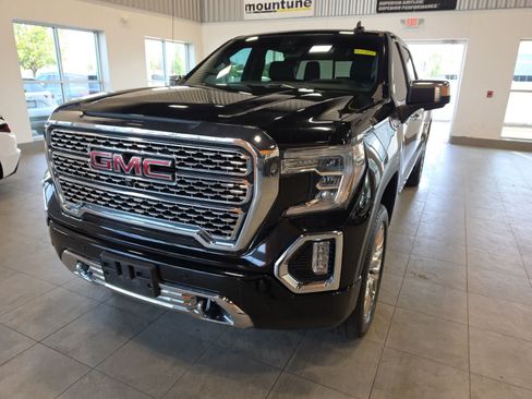 Used 2020 GMC Sierra 1500 Denali w/ Denali Ultimate Package AWD/4WD image 2
