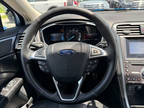 Used 2017 Ford Fusion Titanium FWD image 26