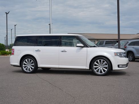 Used 2019 Ford Flex Limited w/ Equipment Group 303A AWD/4WD image 2