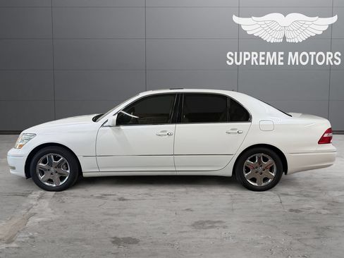 Used 2004 Lexus LS 430 w/ Modern Luxury Pkg RWD image 8
