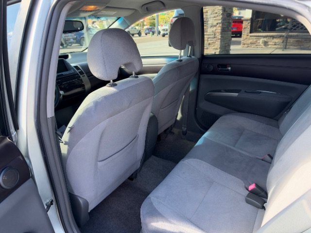 Used 2005 Toyota Prius w/ Pkg 6 FWD image 24