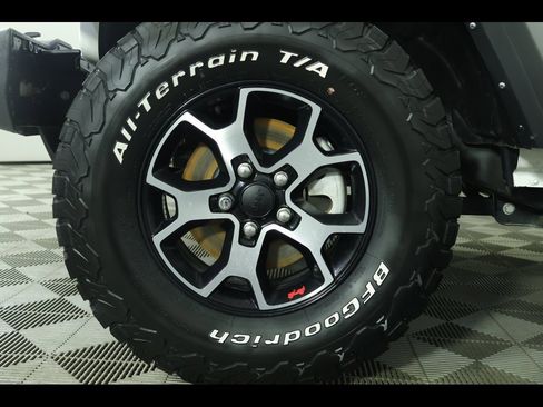 Used 2022 Jeep Wrangler Sport S image 11