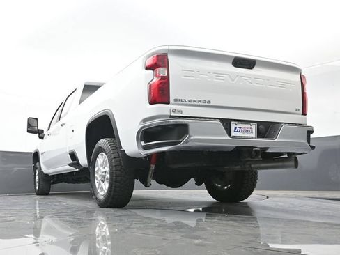 Used 2024 Chevrolet Silverado 2500 LT AWD/4WD image 43