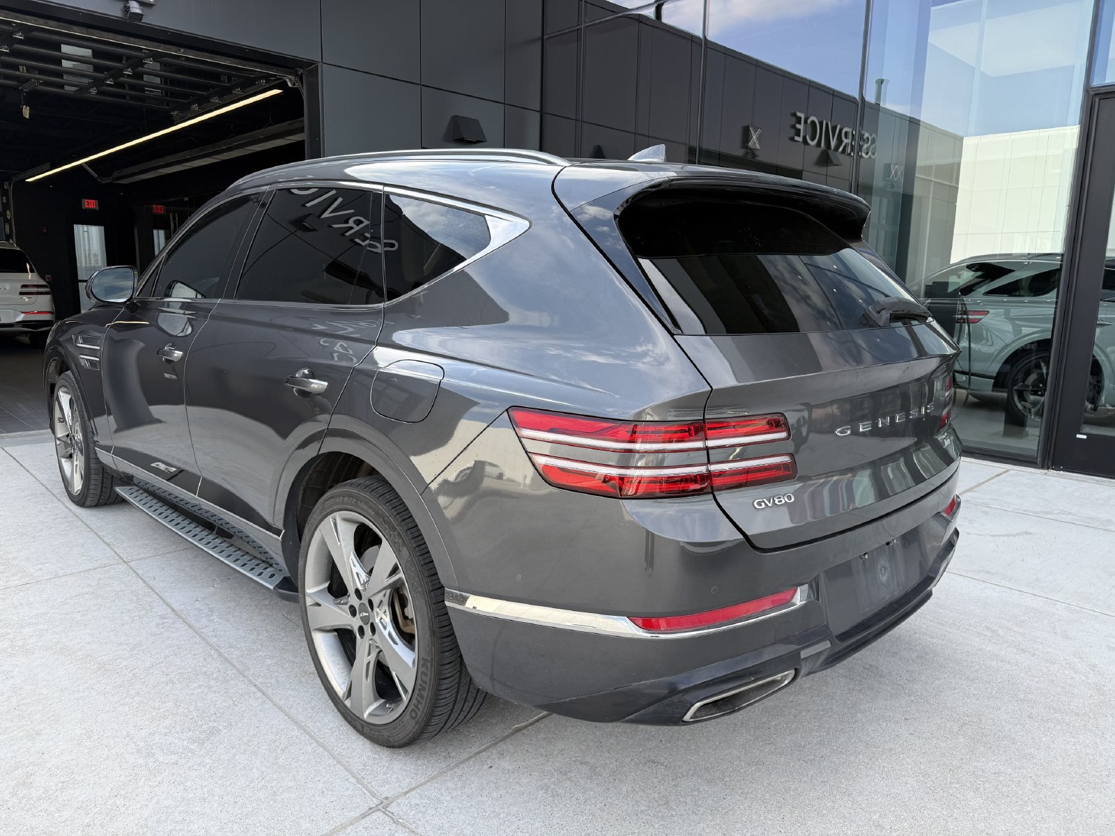 Used 2021 Genesis GV80 3.5T w/ Prestige Package 07 AWD/4WD image 2