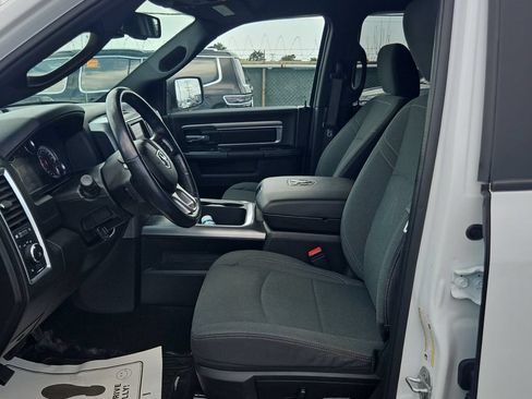 Used 2022 RAM 1500 Warlock AWD/4WD image 2