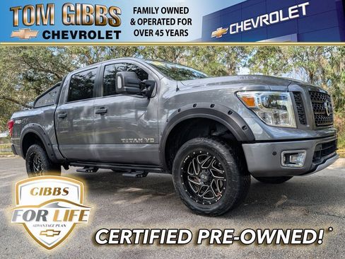 Used 2018 Nissan Titan PRO-4X w/ Pro-4x Convenience Package image 1