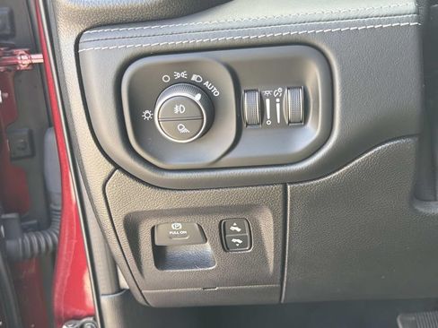 Used 2019 RAM 1500 Limited AWD/4WD image 15