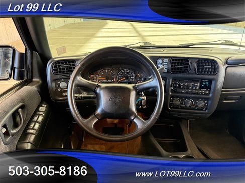 Used 1999 Chevrolet Blazer LT image 34