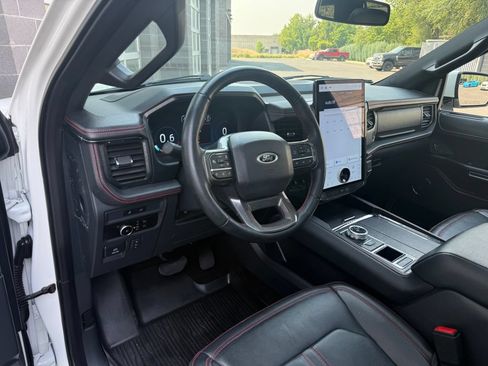 Used 2023 Ford Expedition Limited RWD image 22