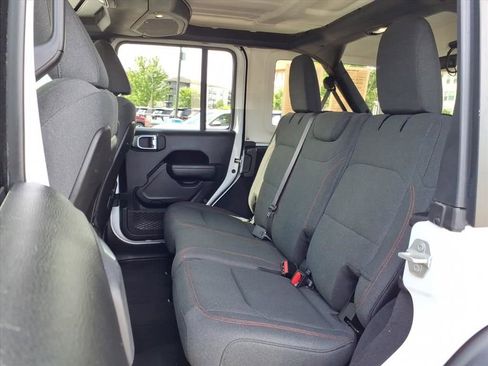 Used 2024 Jeep Wrangler Unlimited Rubicon AWD/4WD image 24