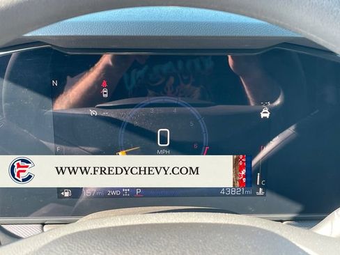 Used 2025 Chevrolet TrailBlazer LT AWD/4WD image 15