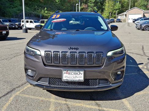 Certified 2023 Jeep Cherokee Altitude Lux image 2
