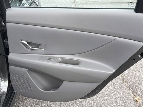 Certified 2024 Hyundai Elantra SEL image 16