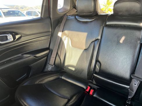 Used 2023 Jeep Compass Limited image 41