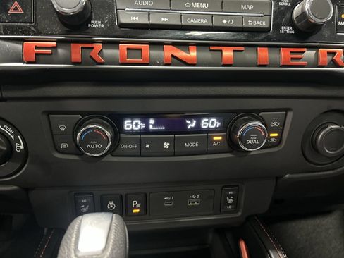 Certified 2025 Nissan Frontier PRO-4X w/ Pro Premium Package AWD/4WD image 16