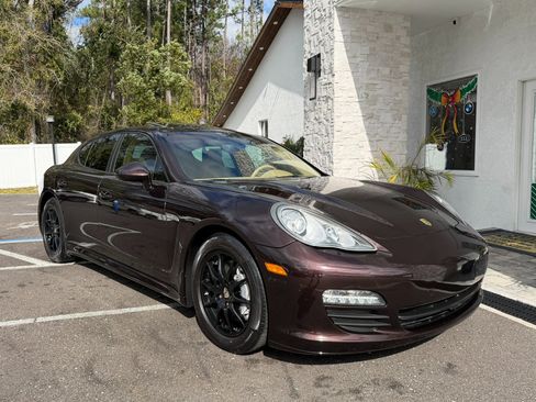 Used 2011 Porsche Panamera image 17