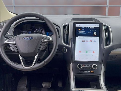 Used 2022 Ford Edge SEL w/ Convenience Package image 12