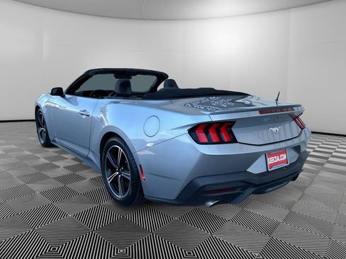 Used 2025 Ford Mustang Premium RWD image 6