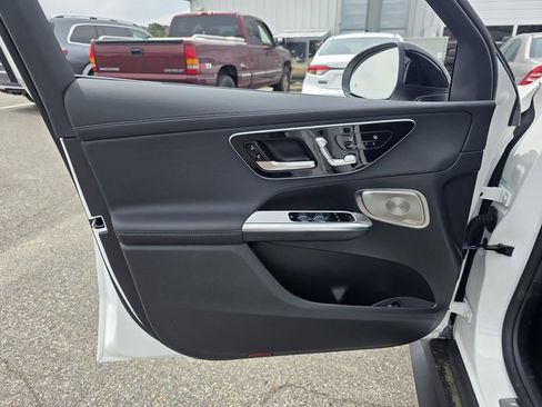 New 2026 Mercedes-Benz GLC 300 image 11