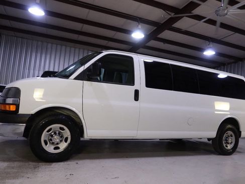 Used 2015 Chevrolet Express 3500 LT w/ LT Preferred Equipment Group image 1