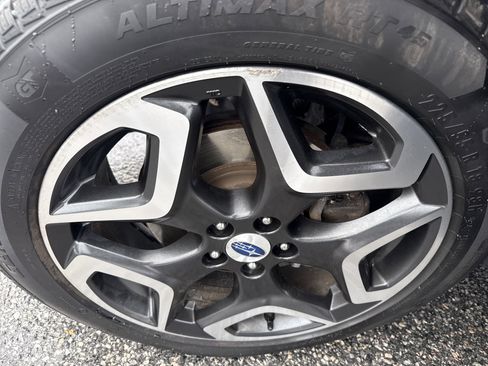 Used 2018 Subaru Crosstrek 2.0i Limited image 11