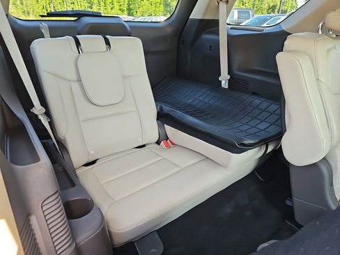 Used 2020 Ford Explorer Platinum AWD/4WD image 13