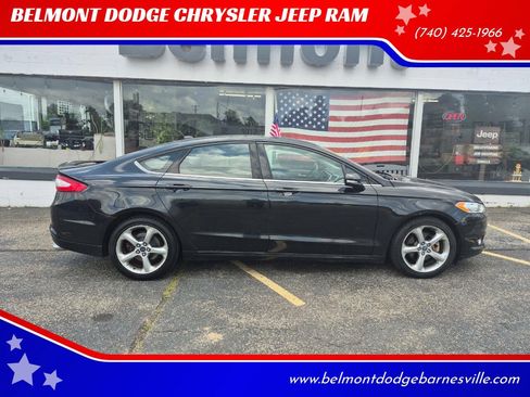 Used 2013 Ford Fusion SE FWD image 1